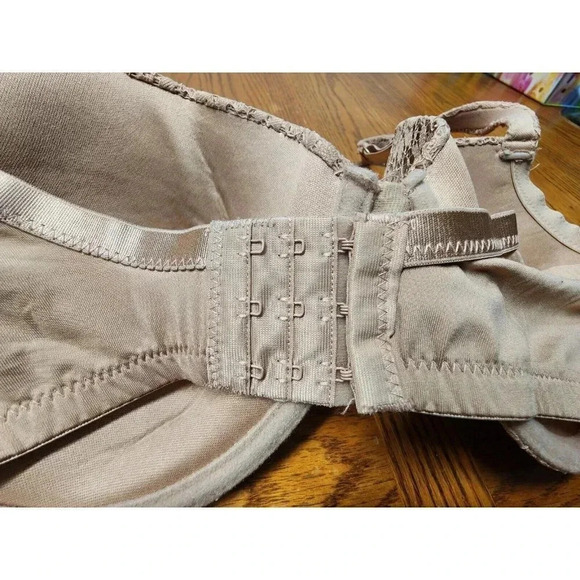 Jessica Simpson Biege Pink Unwire Padded Bra Size 42C - Picture 2 of 12